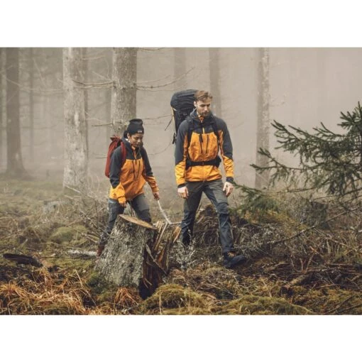 Lundhags Makke Pro Hiking Jacket - Gold/Charcoal 209 -Comfortable Sportswear lundhags makke pro jacket8 1337152